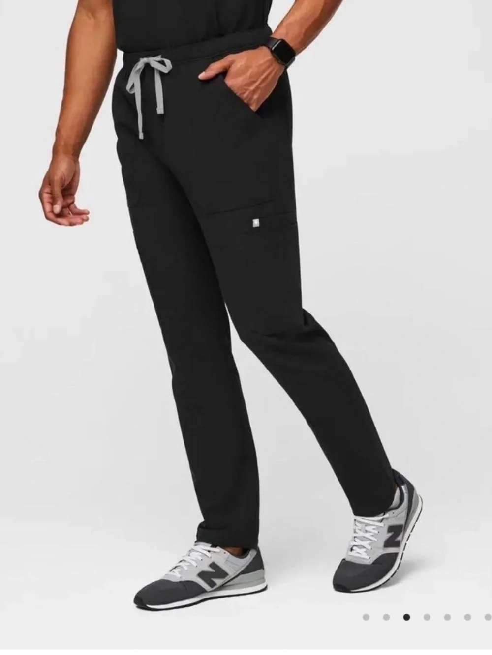 FIGS black cairo slim scrub pants